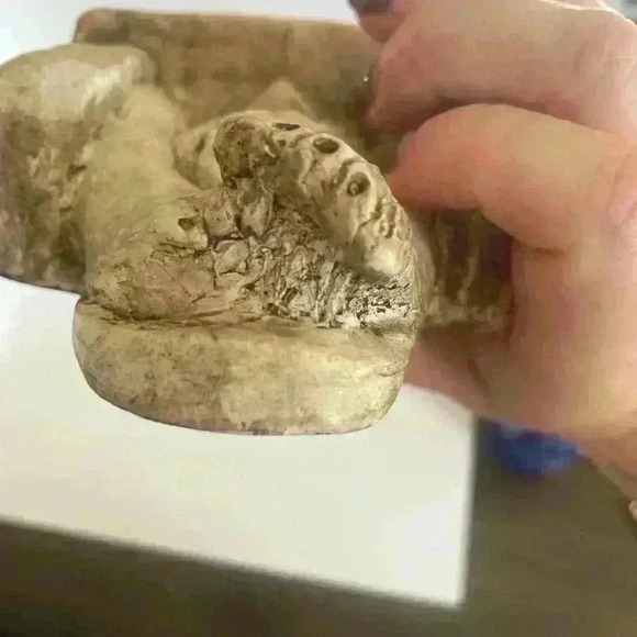 Ugly Ogre Troll Upside Down Large Feet Stone Statue - Picture 5 of 8